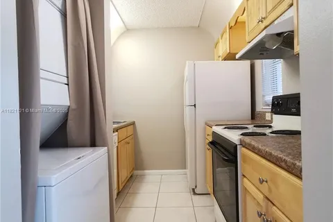 10179 Twin Lakes Dr # K, Coral Springs FL 33071