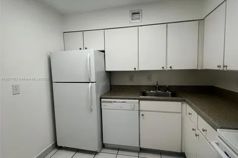 4900 NW 79th Ave # 106, Doral FL 33166