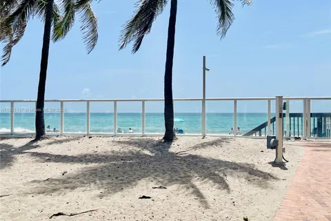 3001 S Ocean Dr # 101, Hollywood FL 33019