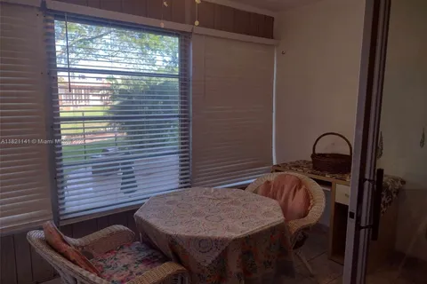3001 NW 46th Ave # 204, Lauderdale Lakes FL 33313