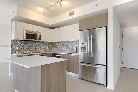 5300 Paseo Blvd # 1701, Doral FL 33166