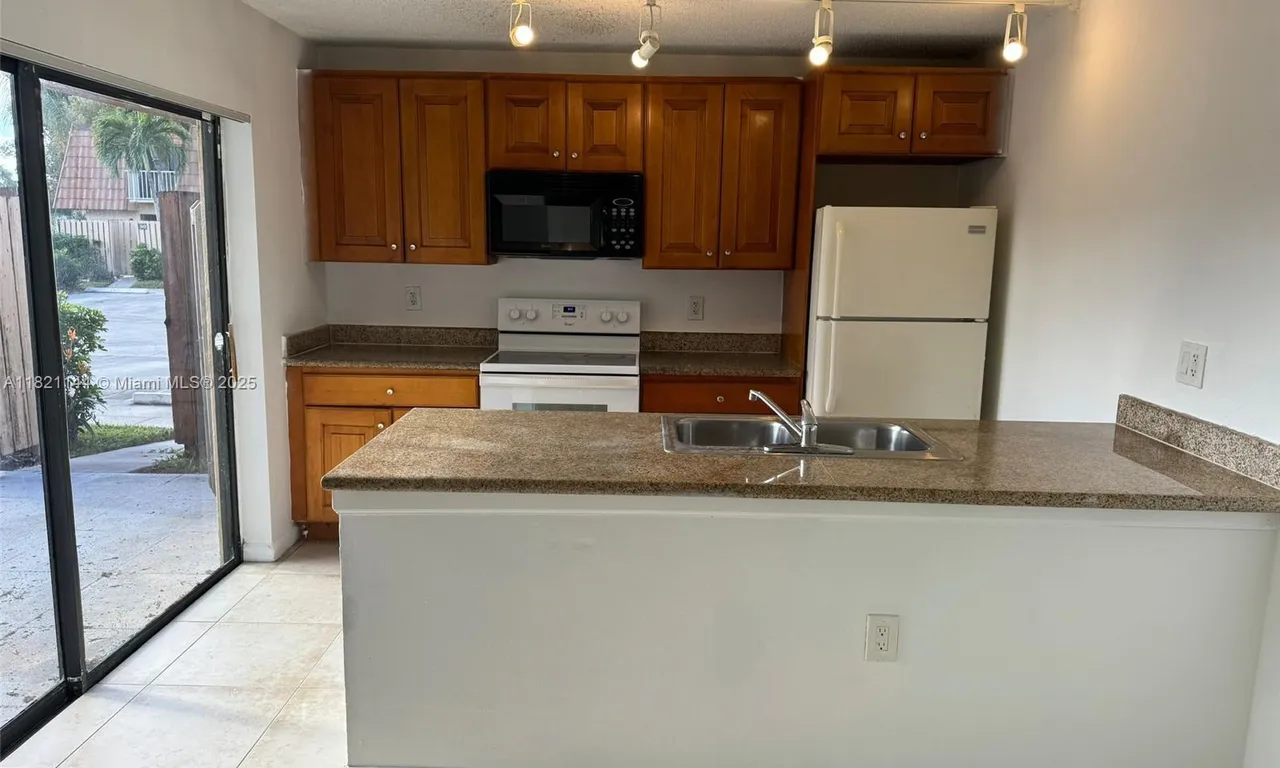 540 Green Springs Pl, West Palm Beach FL 33409