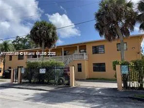 6170 SW 62nd Ter # 4, South Miami FL 33143