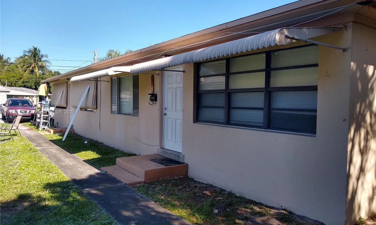 2210 Johnson St # 2210, Hollywood FL 33020