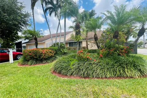 13205 SW 119th St, Miami FL 33186