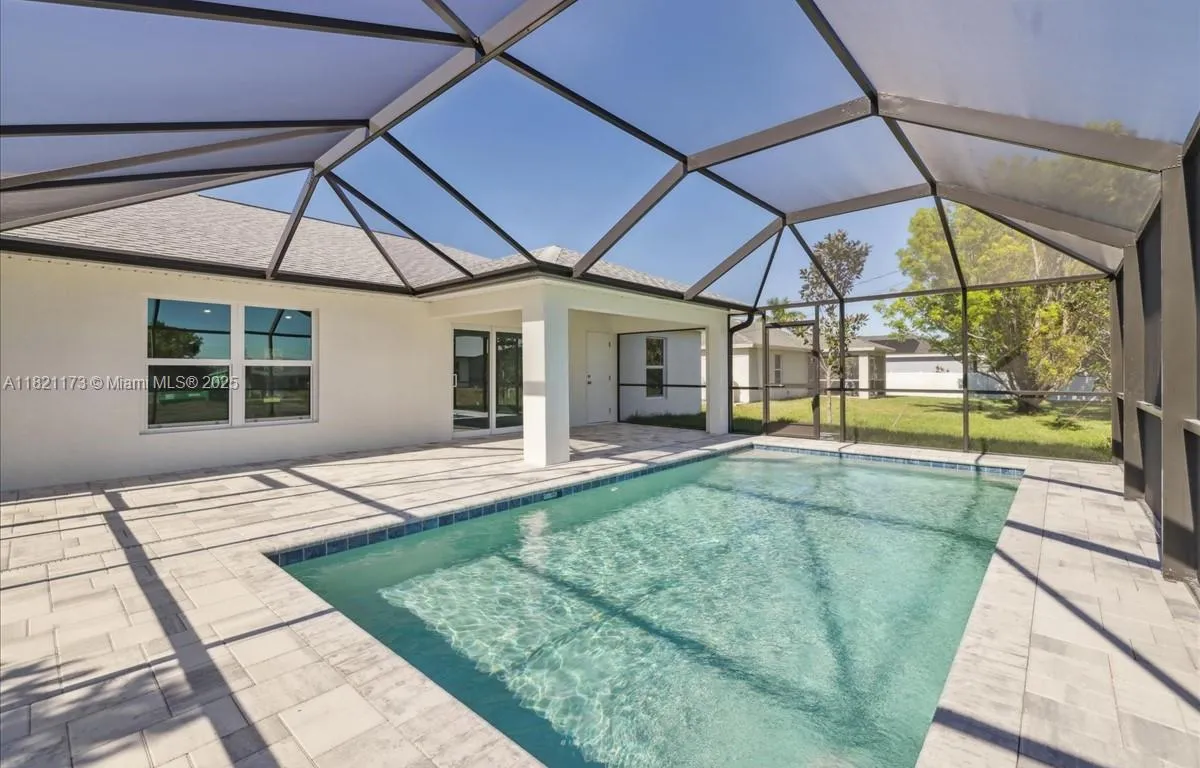 1119 NW 1st PL, Cape Coral FL 33993