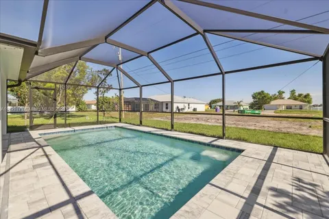 1119 NW 1st PL, Cape Coral FL 33993