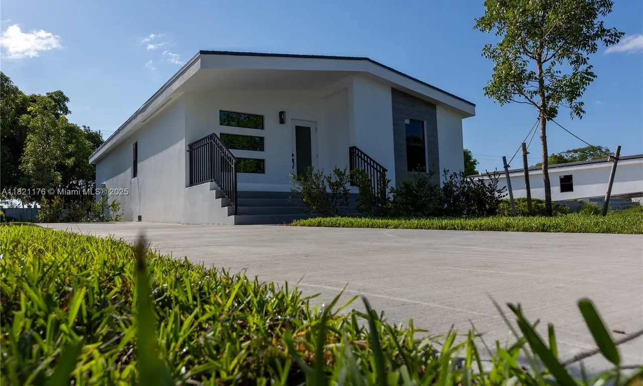 504 NW 15th Ave, Pompano Beach FL 33069