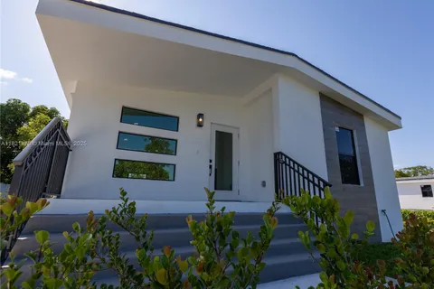 504 NW 15th Ave, Pompano Beach FL 33069