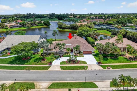 10755 Stonebridge Blvd, Boca Raton FL 33498