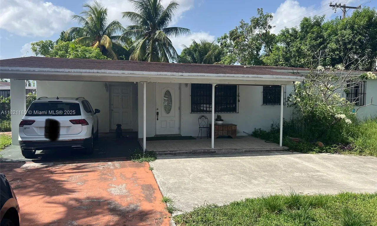 509 W 16 street, Hialeah FL 33010