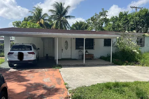 509 W 16 street, Hialeah FL 33010