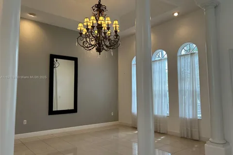 2640 Fairways Dr, Homestead FL 33035