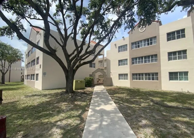 6115 NW 186th St # 104, Hialeah FL 33015