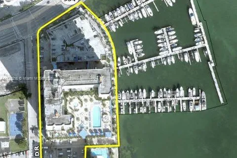 7601 E Treasure Dr # 2305, North Bay Village FL 33141