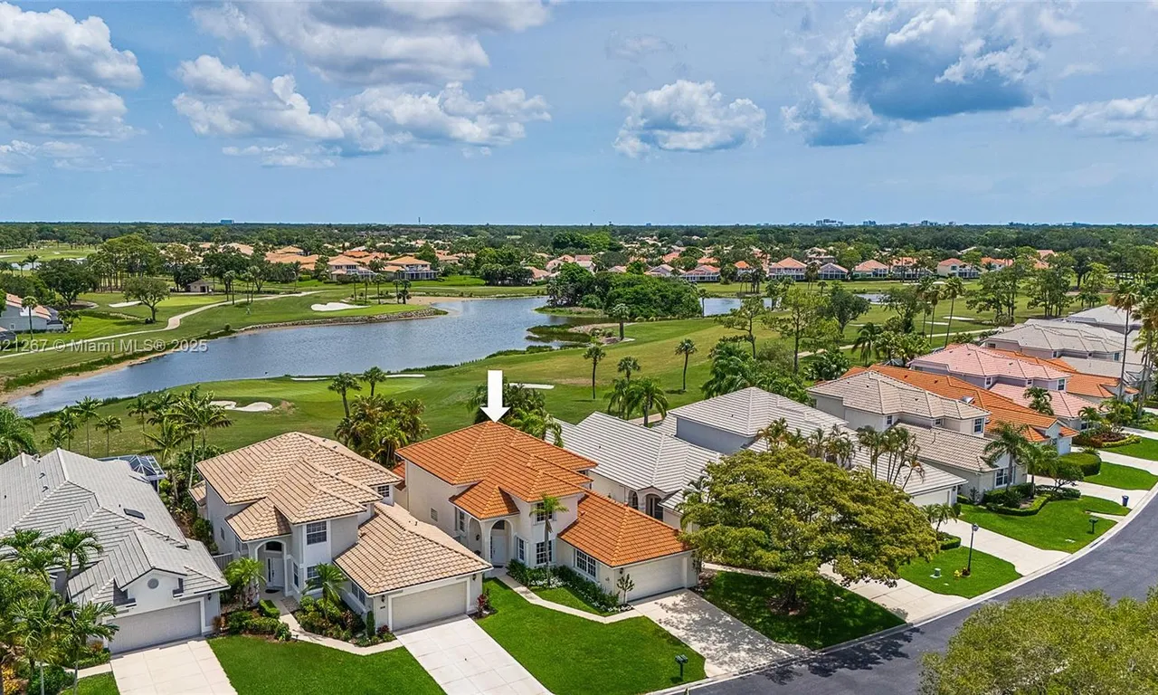 327 Eagleton Golf Dr, Palm Beach Gardens FL 33418