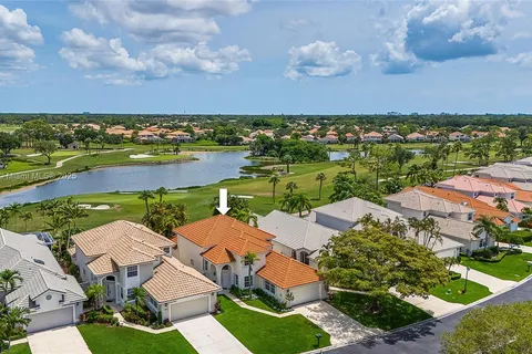 327 Eagleton Golf Dr, Palm Beach Gardens FL 33418