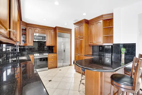 5343 NW 111th Ct, Doral FL 33178