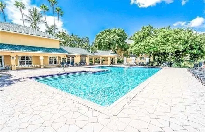 4055 W Mcnab Rd # H112, Pompano Beach FL 33069