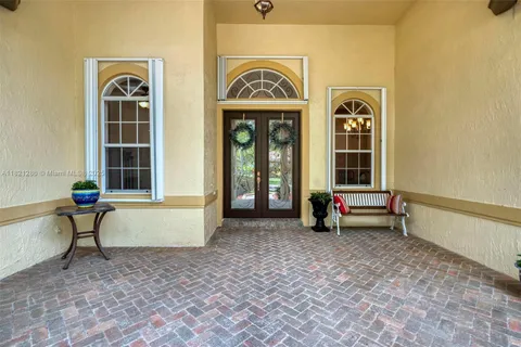 1925 NW 167th Ter, Pembroke Pines FL 33028