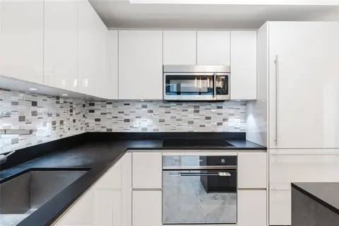 1010 Brickell Ave # 1409, Miami FL 33131