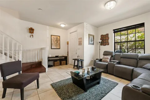 3507 W 89th Pl, Hialeah FL 33018