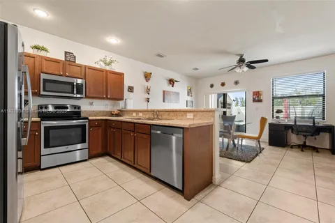 3507 W 89th Pl, Hialeah FL 33018