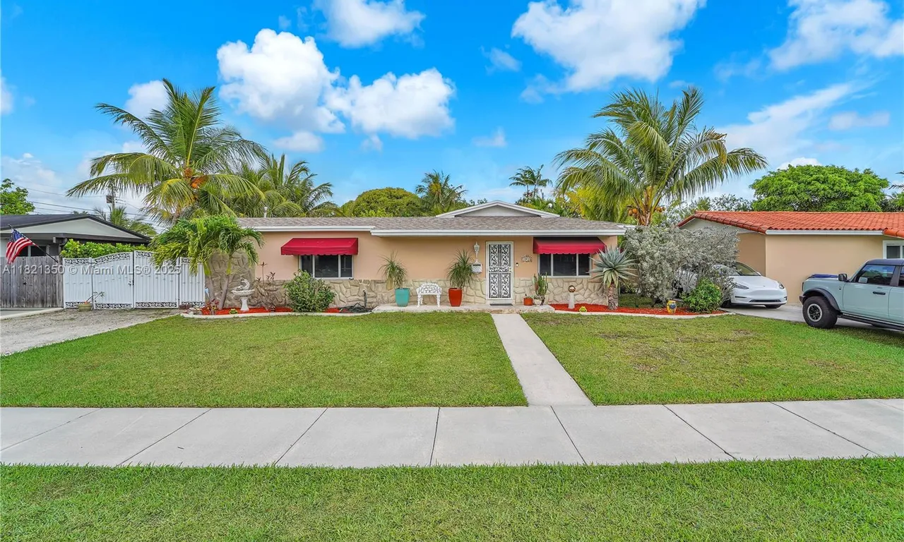 10833 SW 62nd Ter, Miami FL 33173