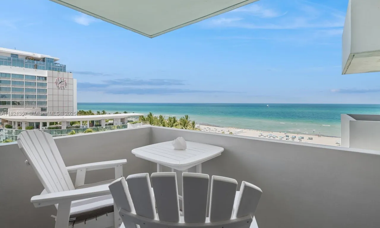 2899 Collins Ave # 1025, Miami Beach FL 33140
