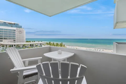 2899 Collins Ave # 1025, Miami Beach FL 33140