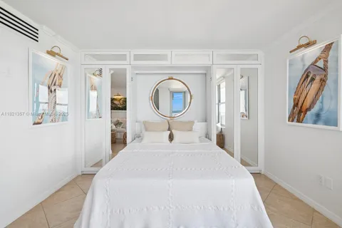 2899 Collins Ave # 1025, Miami Beach FL 33140