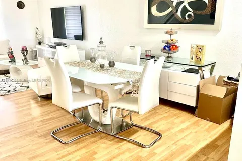 5610 NW 114th Pl # 202, Doral FL 33178