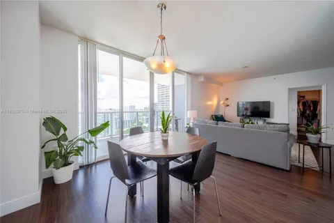 1250 S Miami Ave # 2201, Miami FL 33130