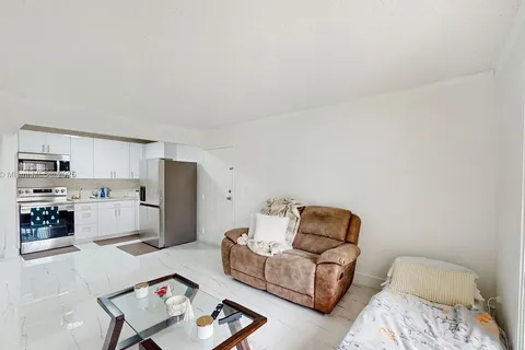 7180 NW 179th St # 105, Hialeah FL 33015
