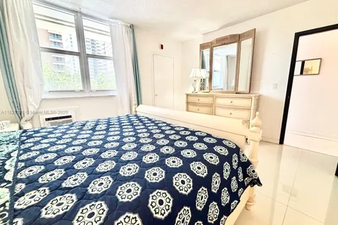 1936 S Ocean Dr # 7C, Hallandale Beach FL 33009