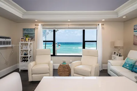 3300 N Surf Rd # 17A, Hollywood FL 33019