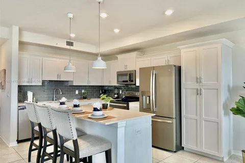 4751 Clock Tower Dr # 307, Kissimmee FL 34746