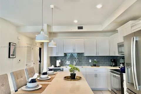 4751 Clock Tower Dr # 307, Kissimmee FL 34746