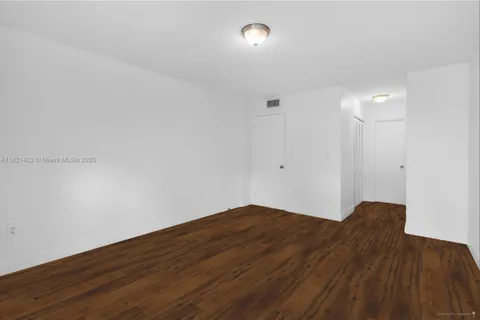 600 NE 25th St # 63, Miami FL 33137