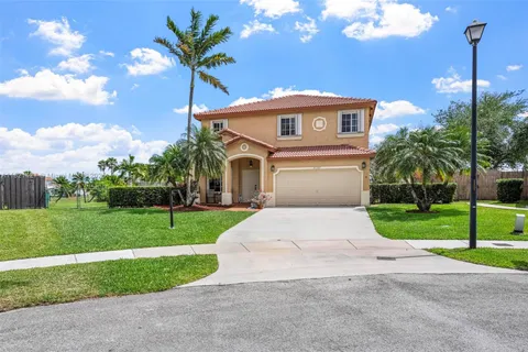 21343 SW 88th Ct, Cutler Bay FL 33189
