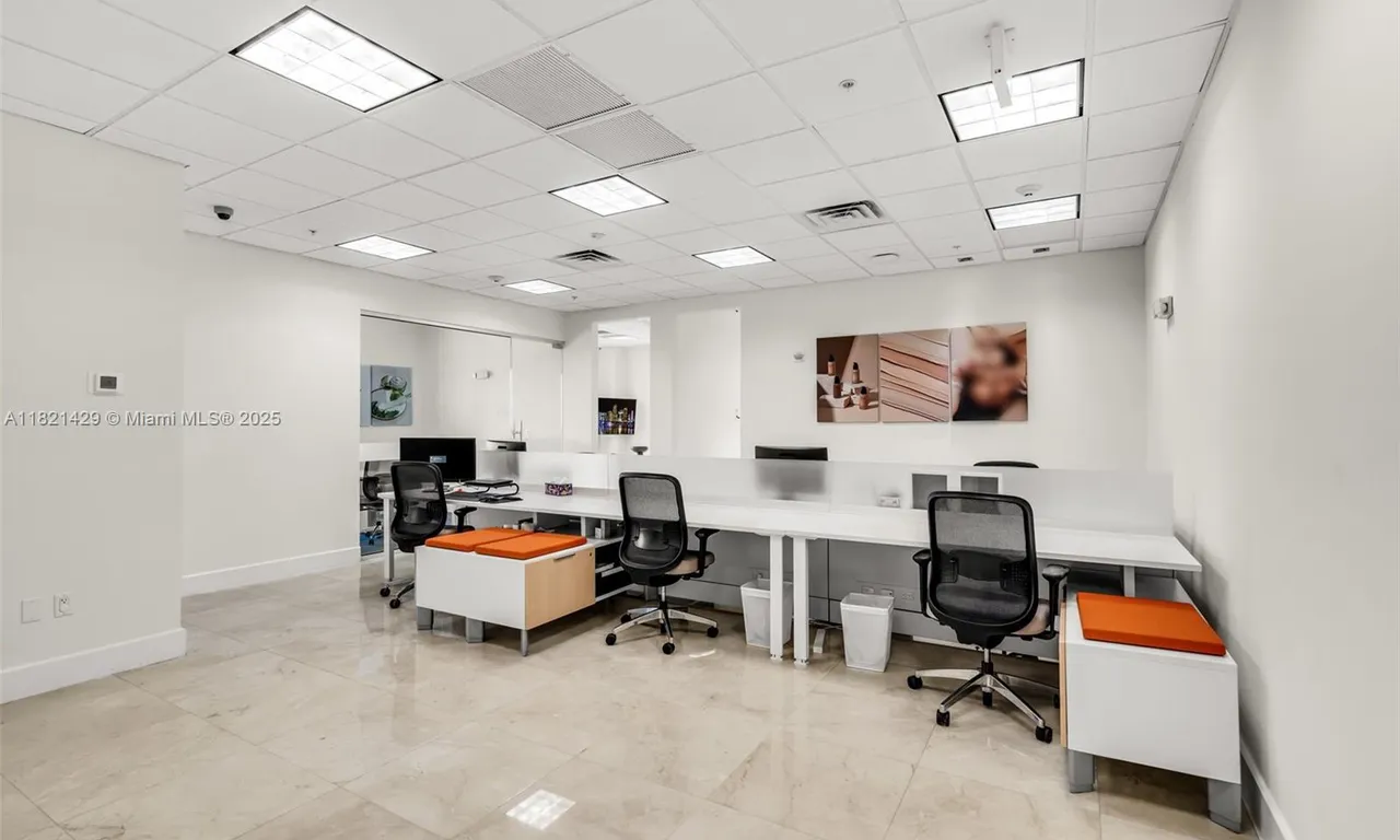 2020 Ponce De Leon Blvd # 1008, Coral Gables FL 33134