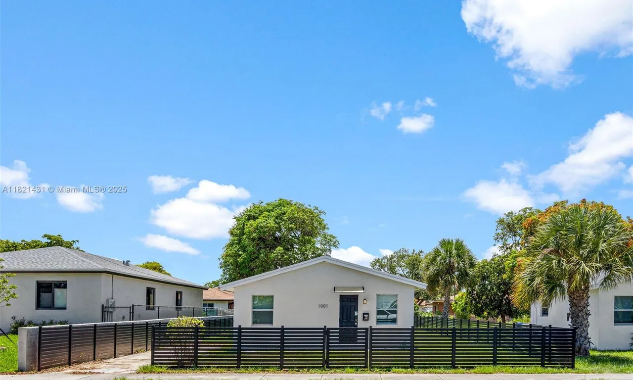 1001 NW 4th Ave, Pompano Beach FL 33060