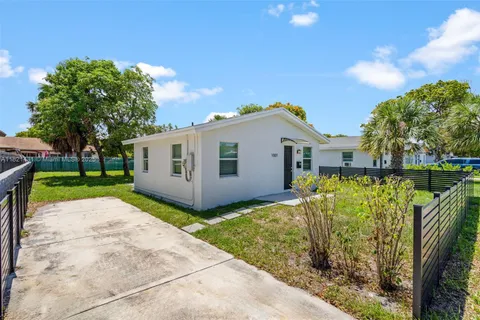 1001 NW 4th Ave, Pompano Beach FL 33060