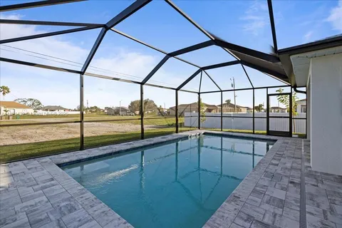 1127 NW 6th PL, Cape Coral FL 33993