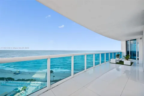 2711 S Ocean Dr # 1202, Hollywood FL 33019