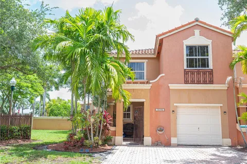 15285 SW 30th Ter, Miami FL 33185