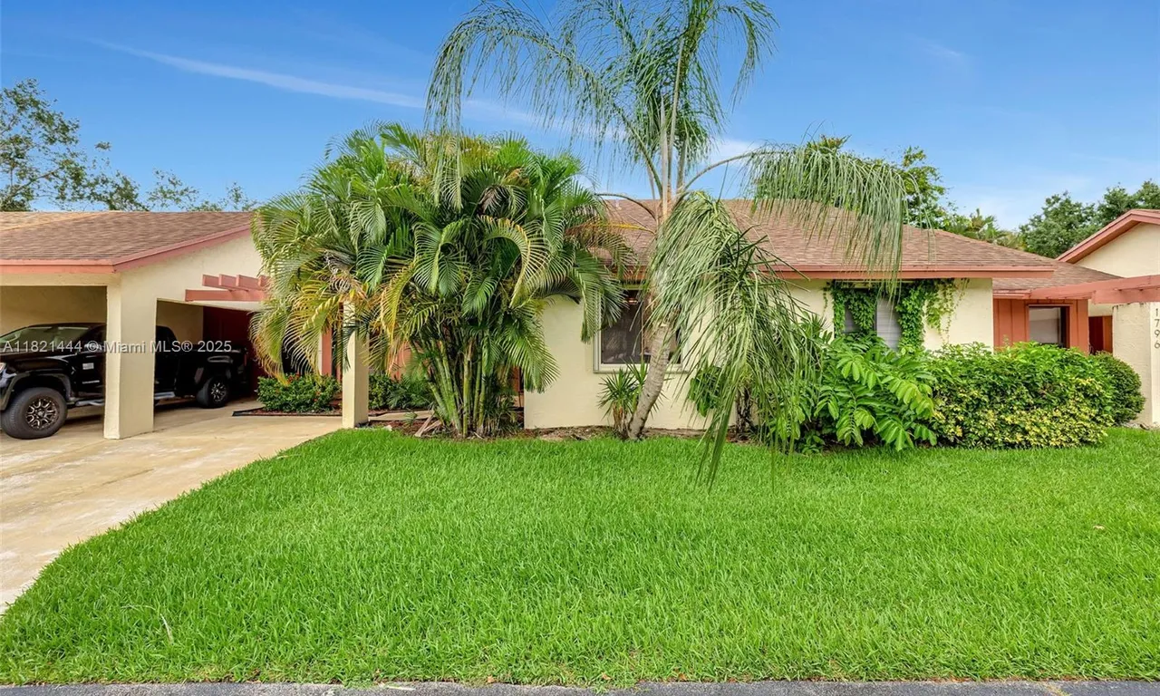 1798 Maplewood Trl, Coconut Creek FL 33063