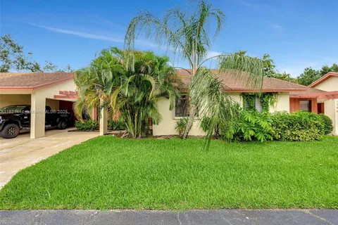 1798 Maplewood Trl, Coconut Creek FL 33063