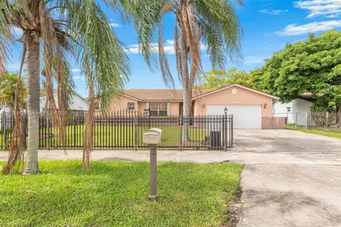 12400 SW 259th Ter, Homestead FL 33032