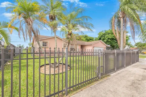 12400 SW 259th Ter, Homestead FL 33032